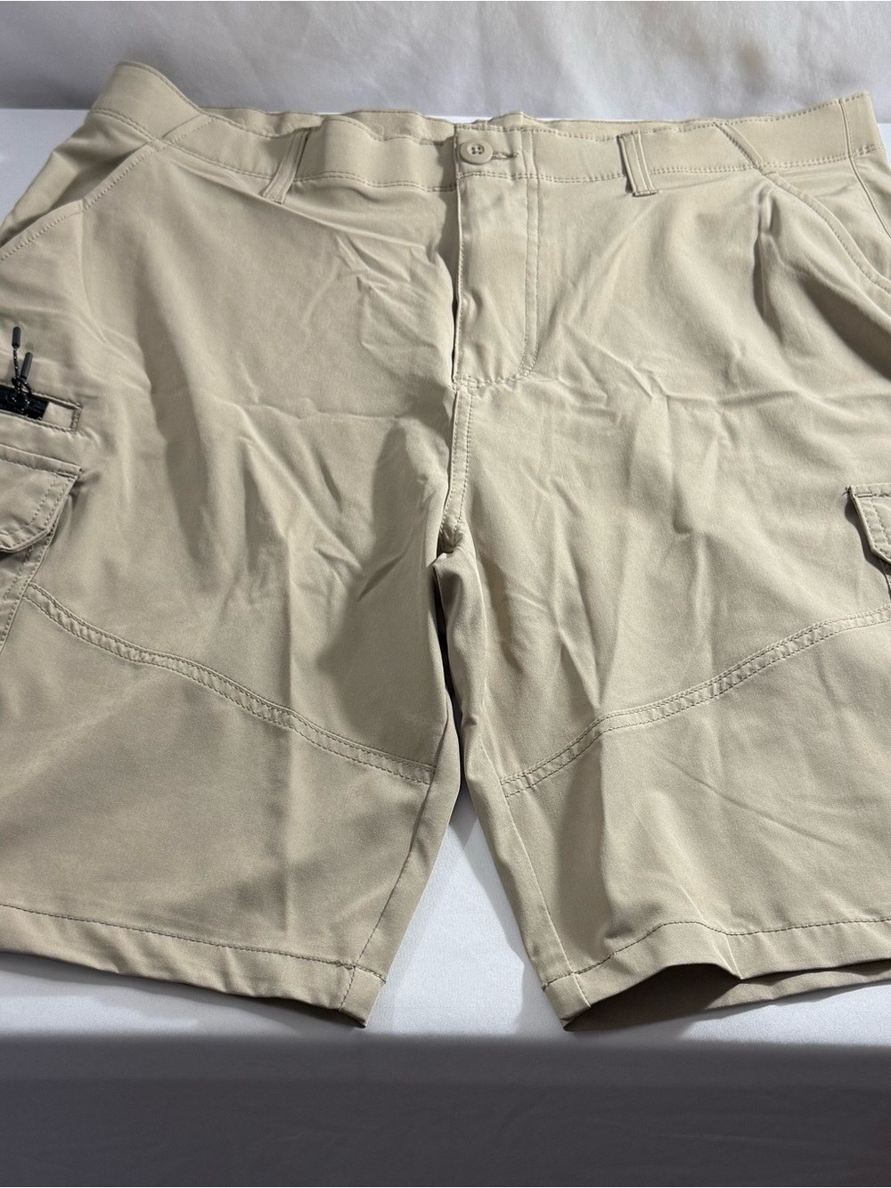 IRO Men's Beige Cargo Shorts‎